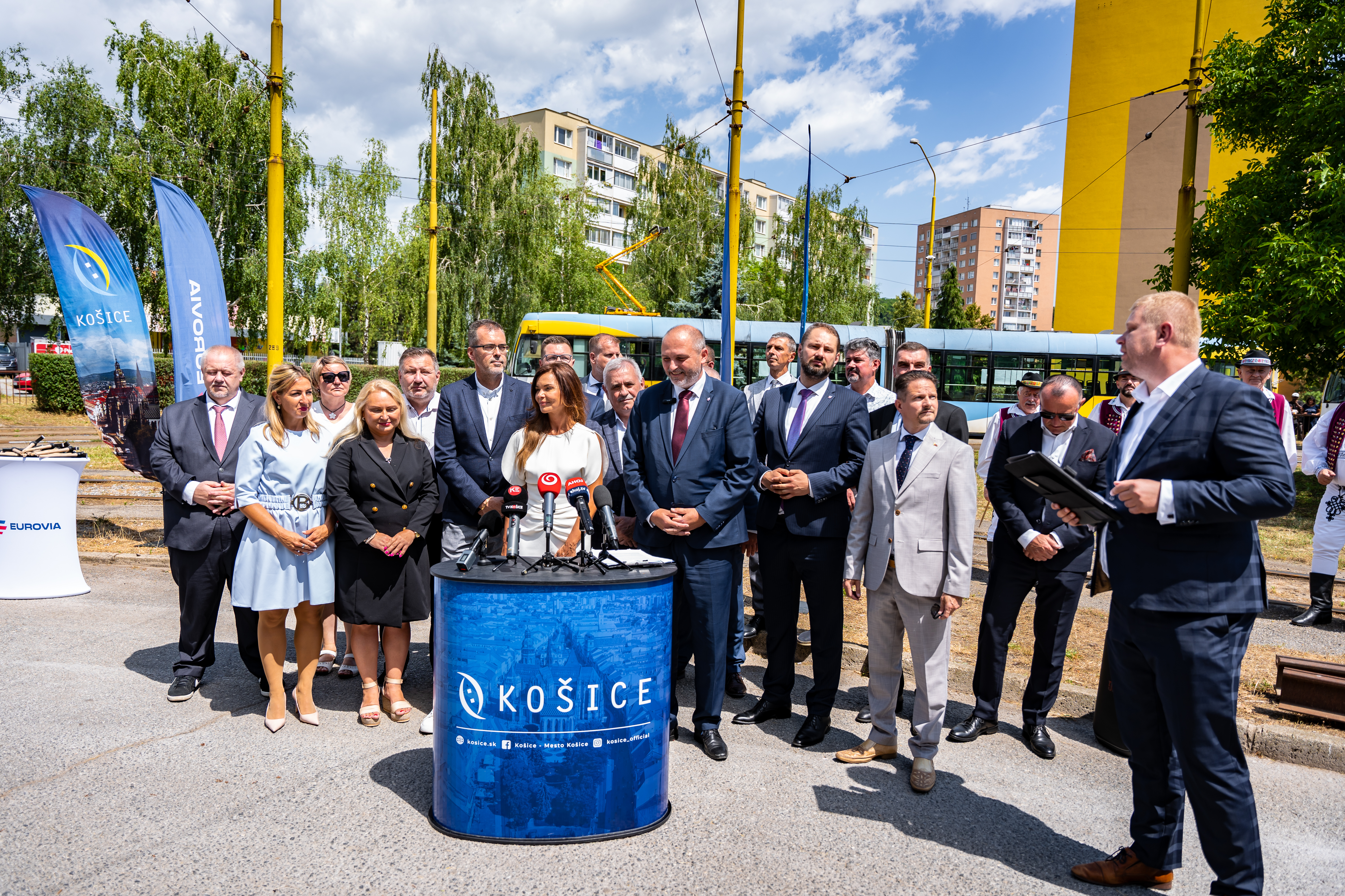 Tlacovy brifing - Modernizacia elektrickovych trati MET 2-15